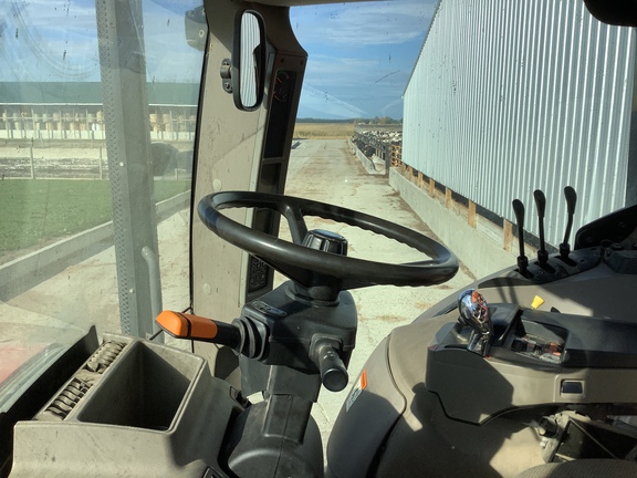 Photo of 2011 Case IH Puma 200