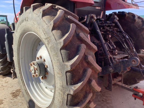 Photo of 2011 Case IH Puma 200