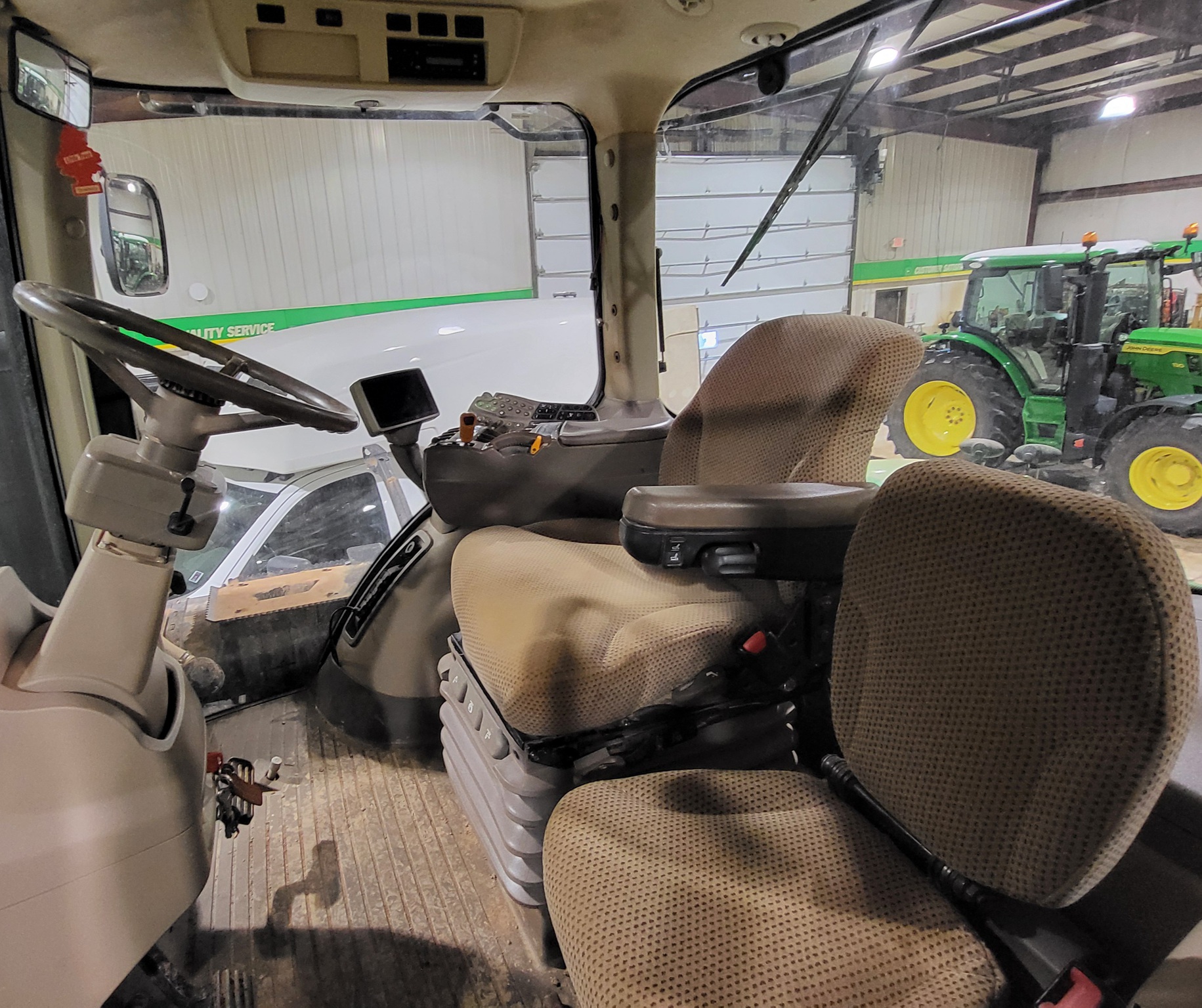 2012 John Deere 9410R Image 11