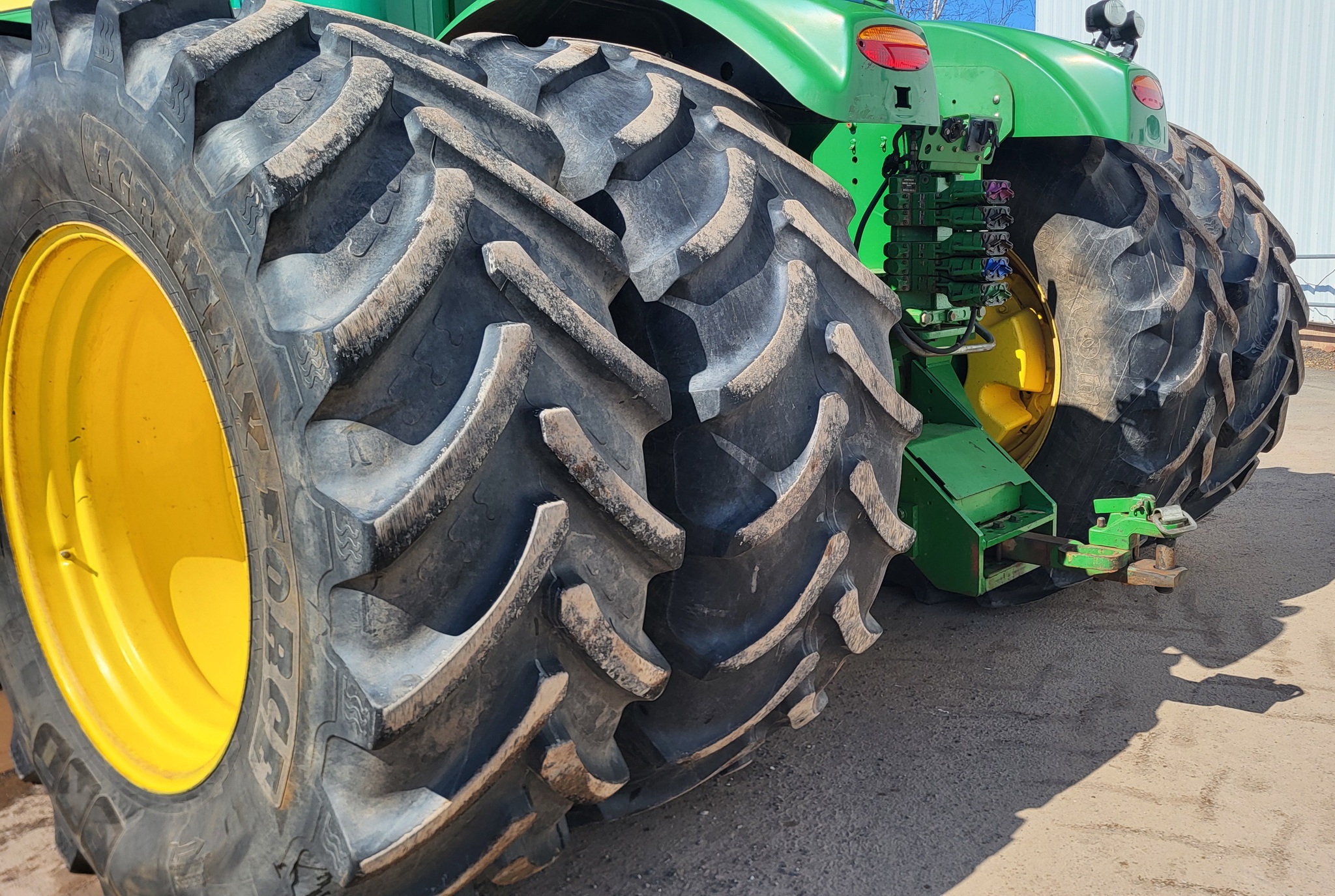 2012 John Deere 9410R Image 8