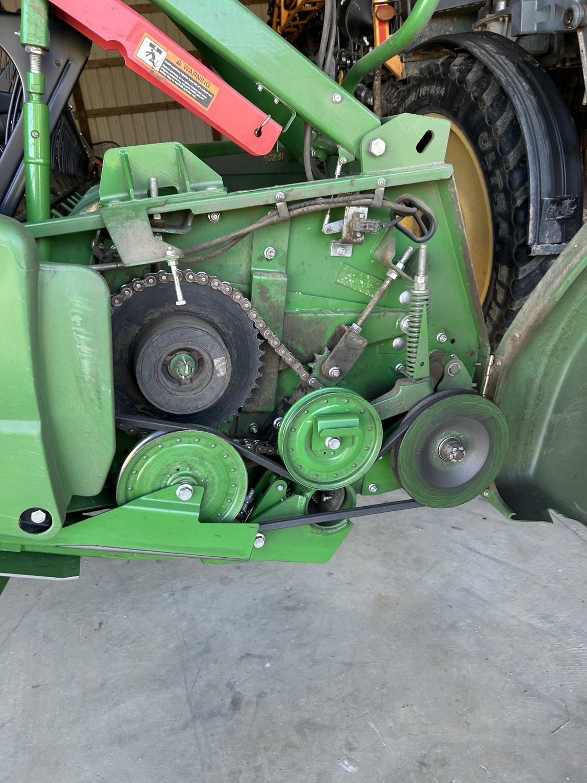 2017 John Deere 635F Image 9