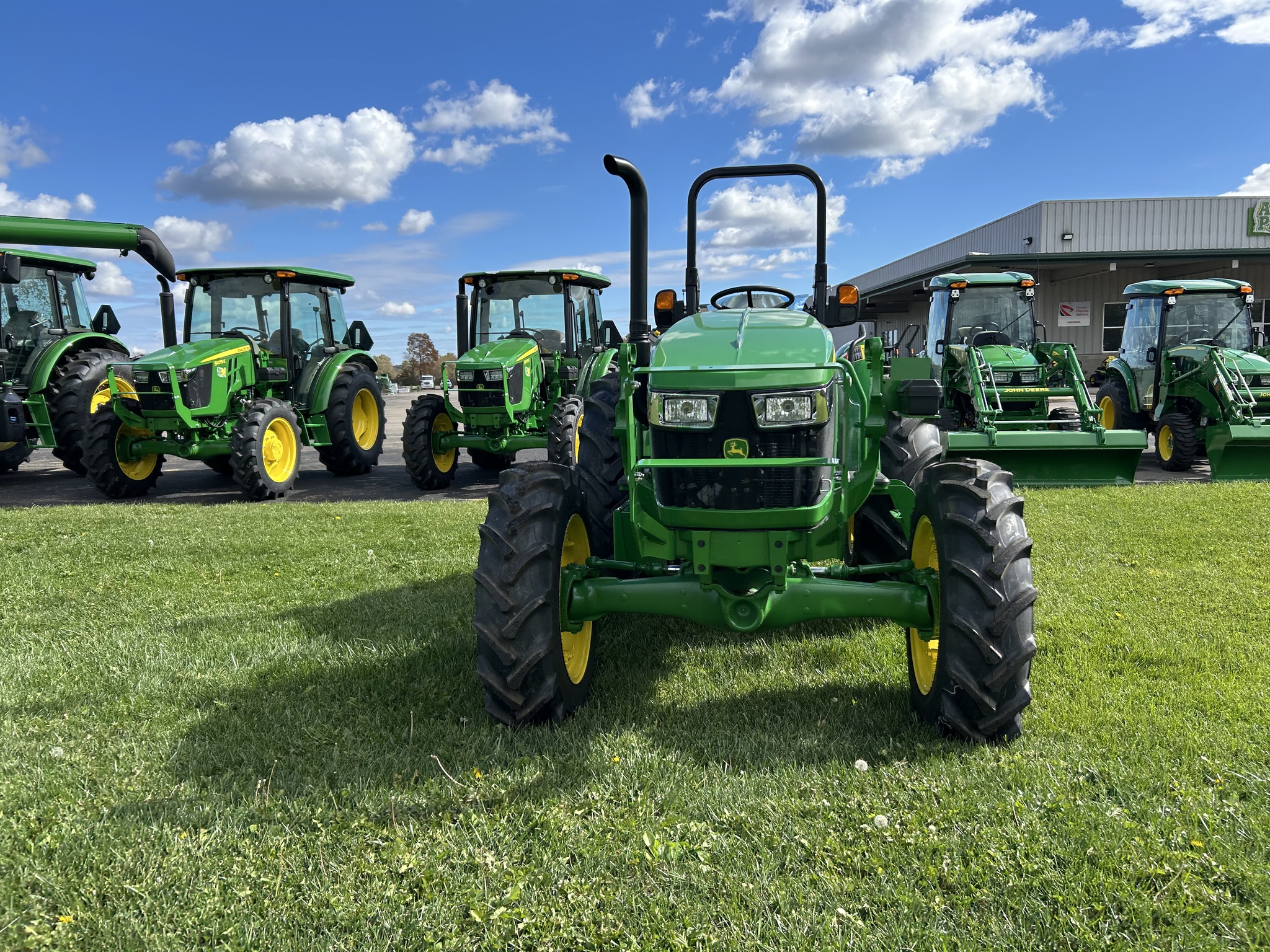 2025 John Deere 5060E Image 3
