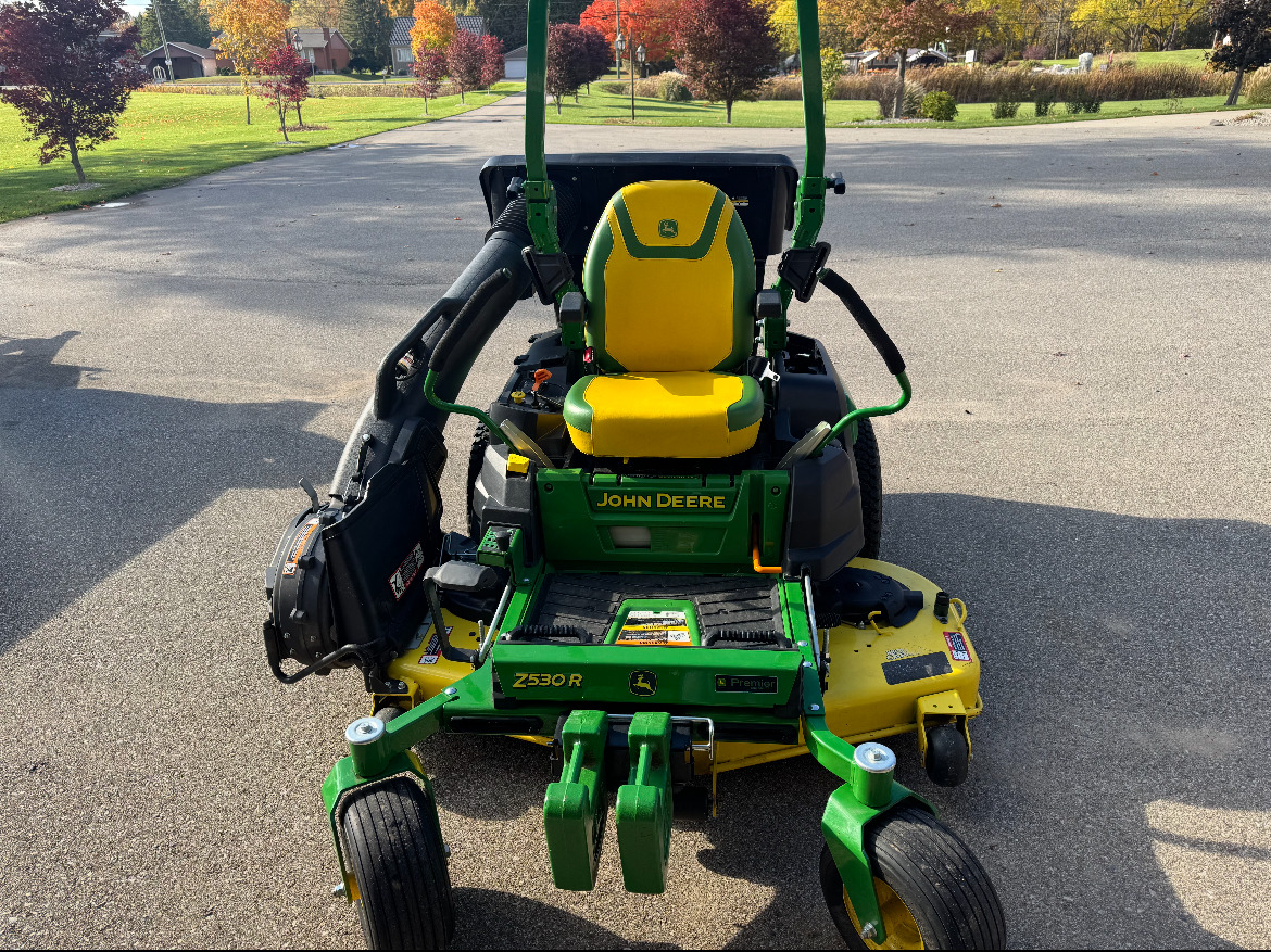 2022 John Deere Z530R Image 1
