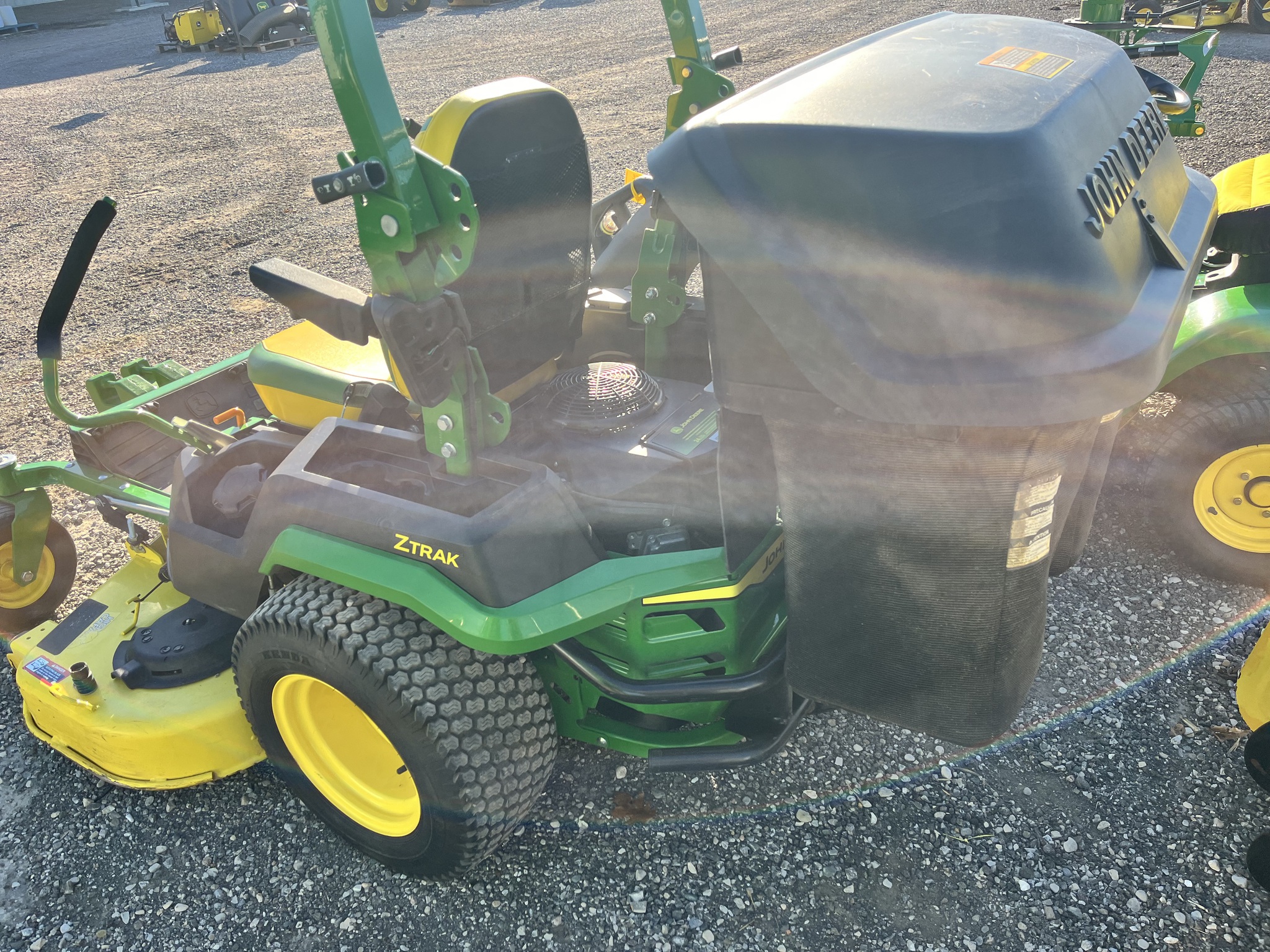 2022 John Deere Z530R Image 11