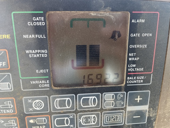 2015 John Deere 569 Photo 9