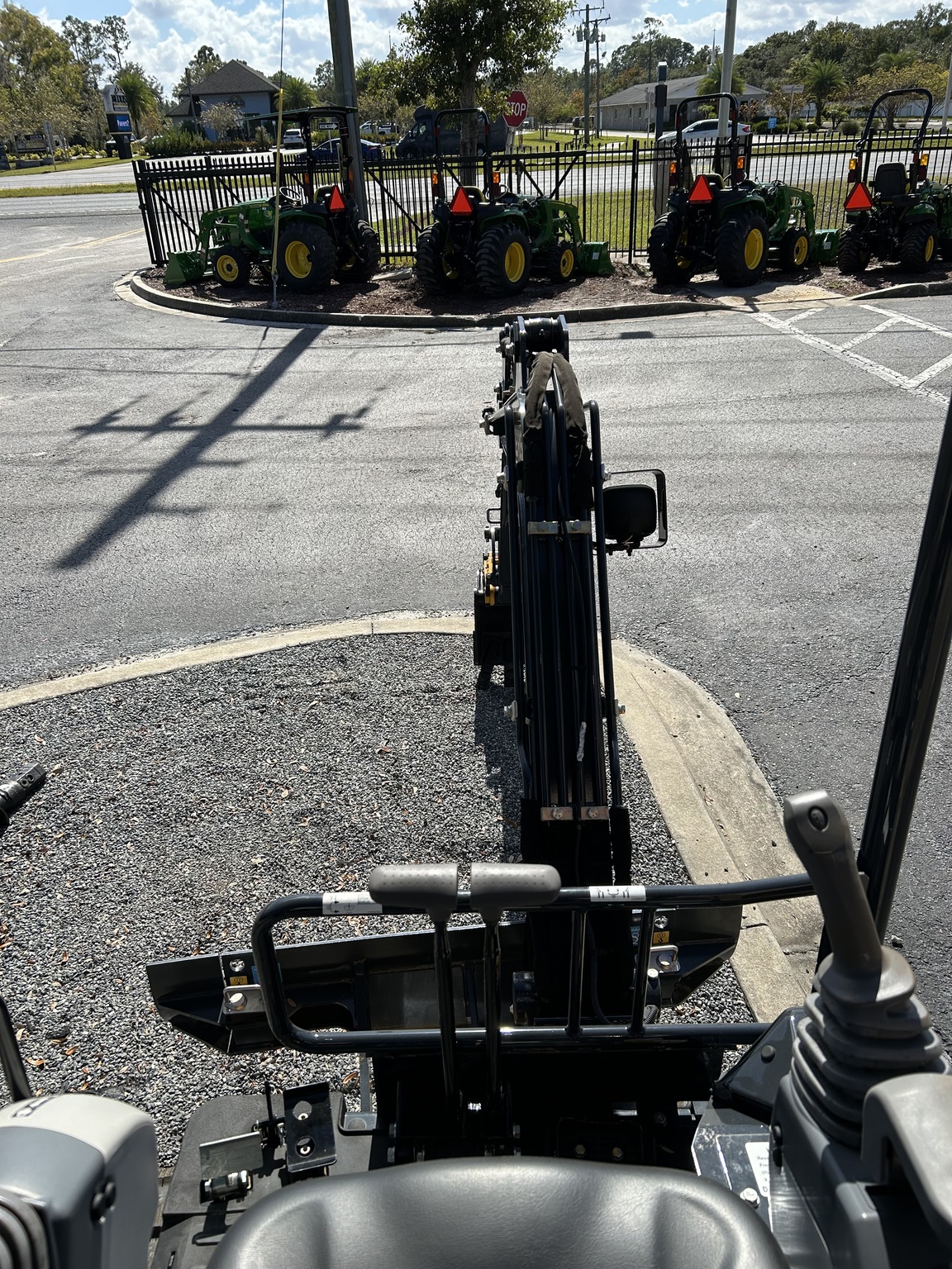 2025 John Deere 17 P Image 10