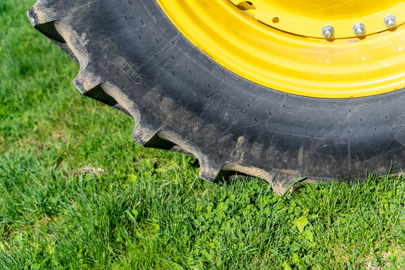 Used 2024 John Deere 8R 310 Row Crop Tractors at Koenig Equipment in Urbana, OH - Photo10