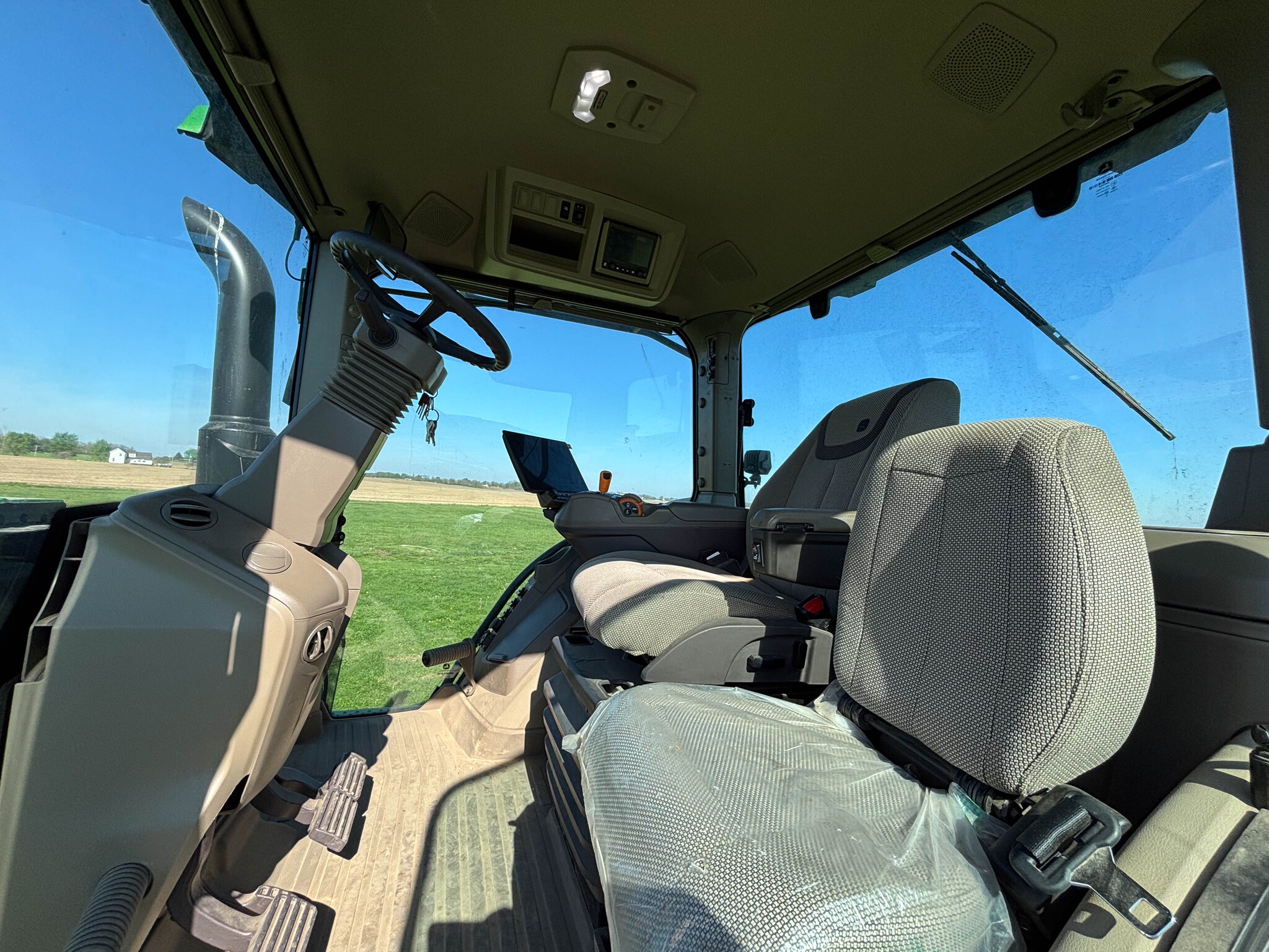 Used 2024 John Deere 8R 310 Row Crop Tractors at Koenig Equipment in Urbana, OH - PhotoXL28
