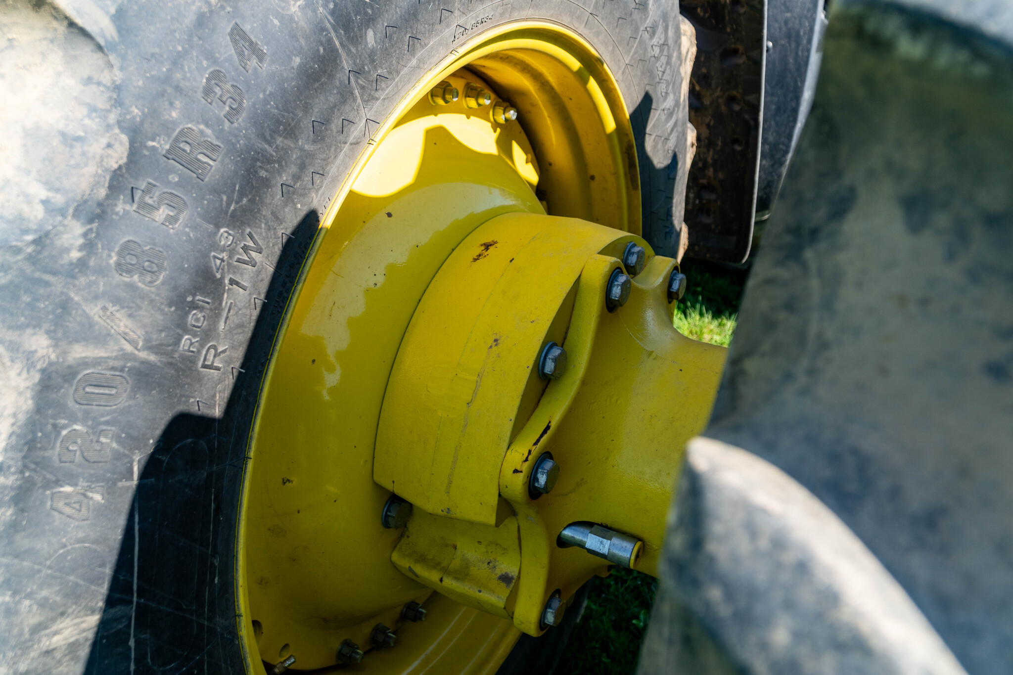 Used 2024 John Deere 8R 310 Row Crop Tractors at Koenig Equipment in Urbana, OH - PhotoXL35