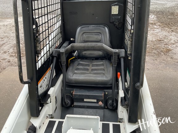 Photo of 2001 Bobcat 463