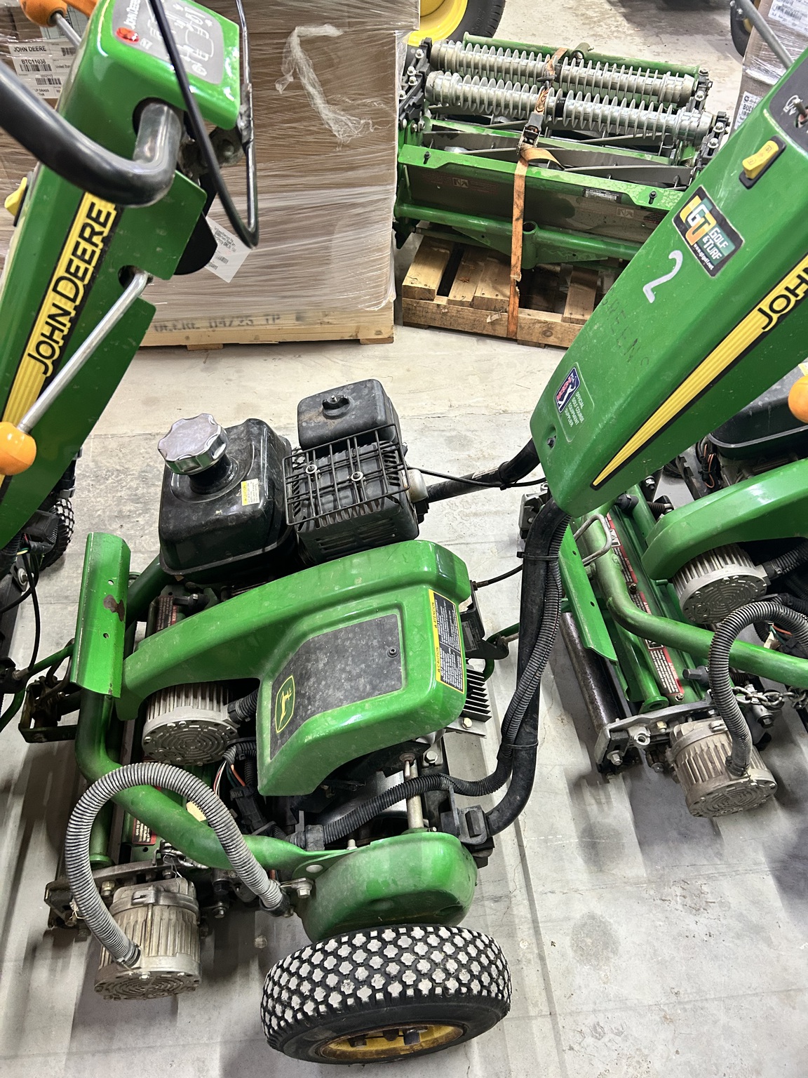 John Deere 180E Image 2