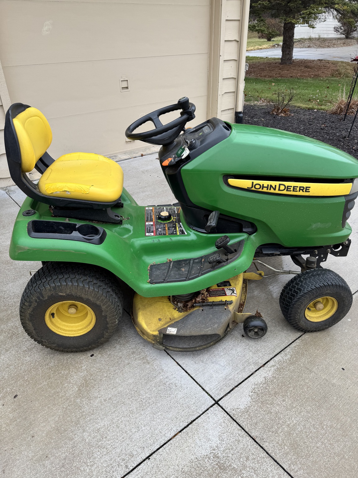 2006 John Deere X300 Image 2
