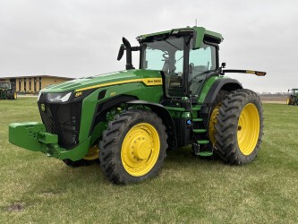  2025 John Deere 8R 250 at Heritage Tractor in Lacon, IL