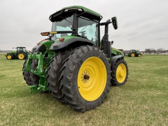  2025 John Deere 8R 250 at Heritage Tractor in Lacon, IL