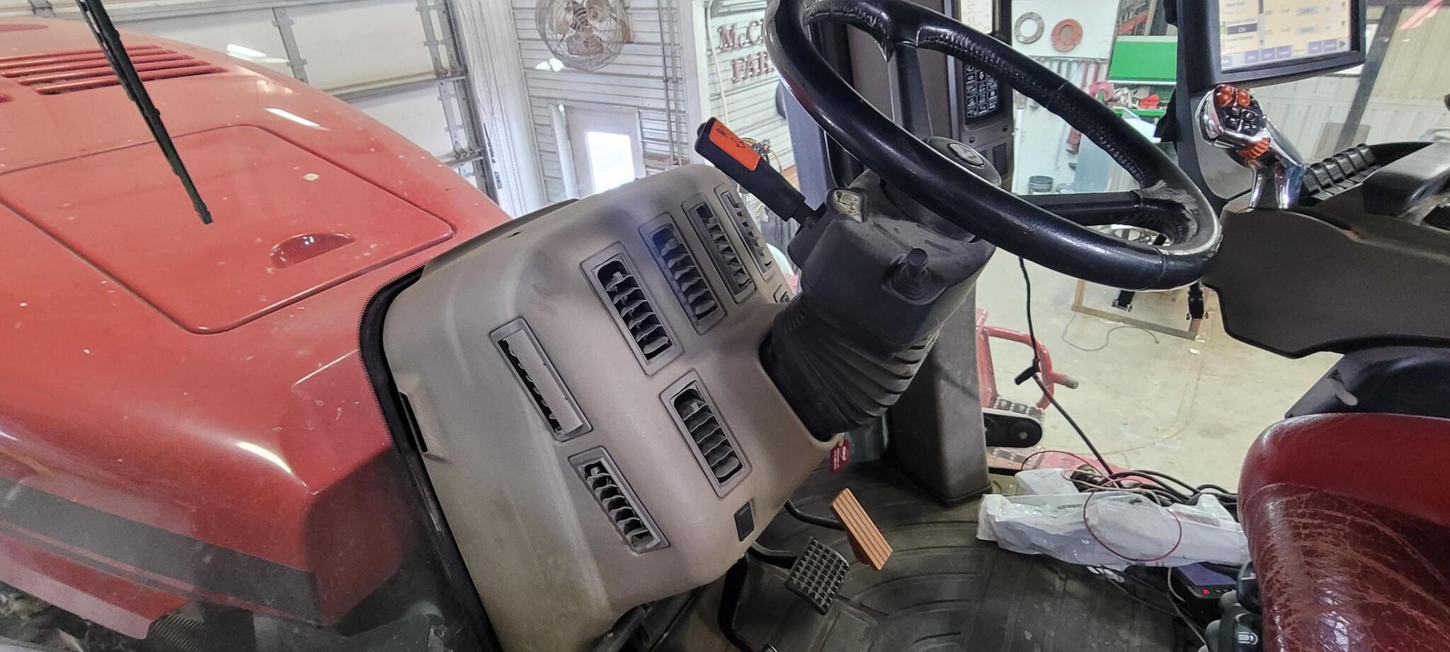 2014 Case IH Steiger 470 Rowtrac Image 17