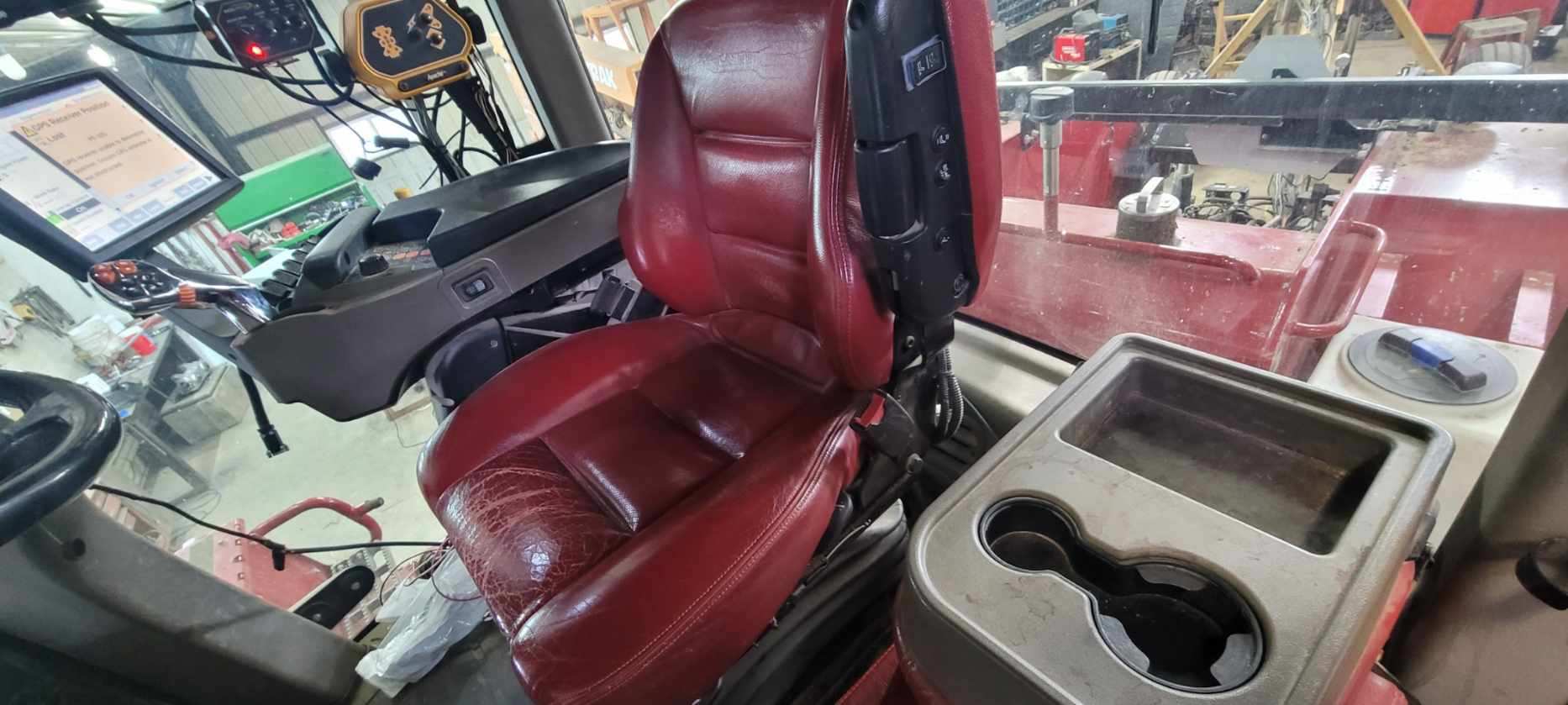 2014 Case IH Steiger 470 Rowtrac Image 18