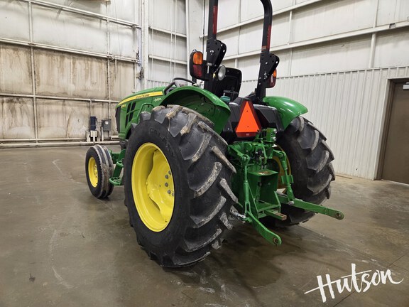 Photo of 2022 John Deere 5055E
