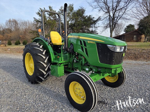 Photo of 2022 John Deere 5055E