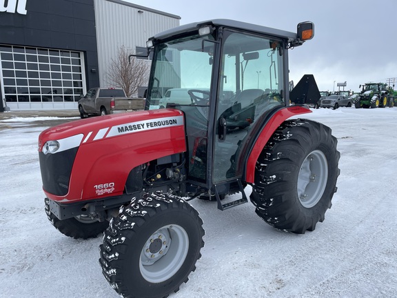 2010 Massey Ferguson 1660