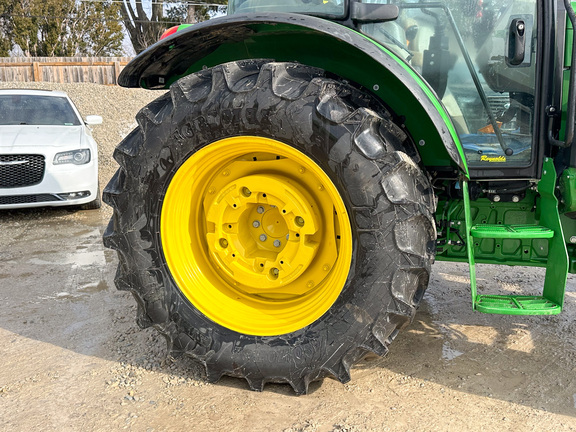 2024 John-Deere 5120M