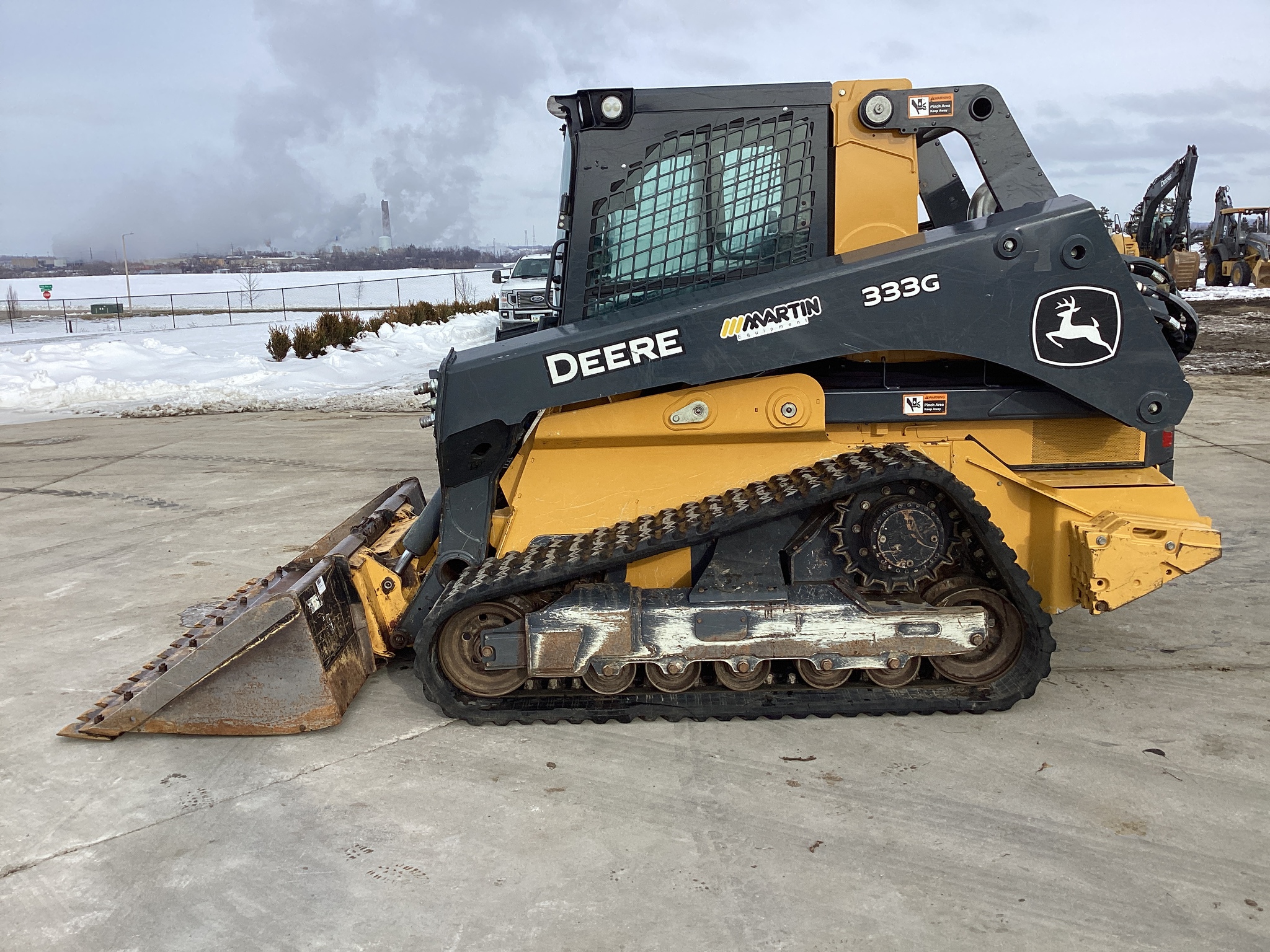 2023 John Deere 333G Image 1