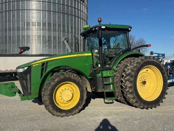 Photo of 2013 John Deere 8285R