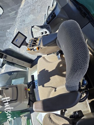 Photo of 2013 John Deere 8285R