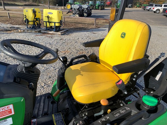 2024 John Deere 1025R Photo 3