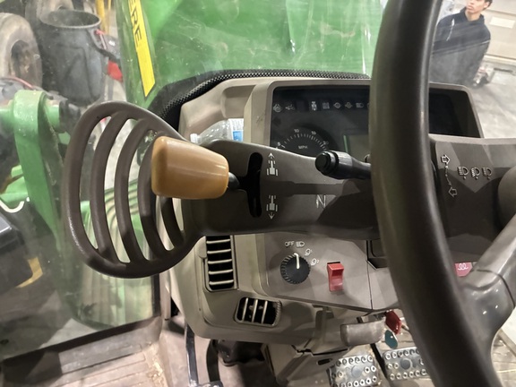 2010 John Deere 7330 (13th thumbnail)