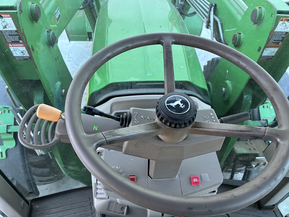 2010 John Deere 7330 (11th thumbnail)