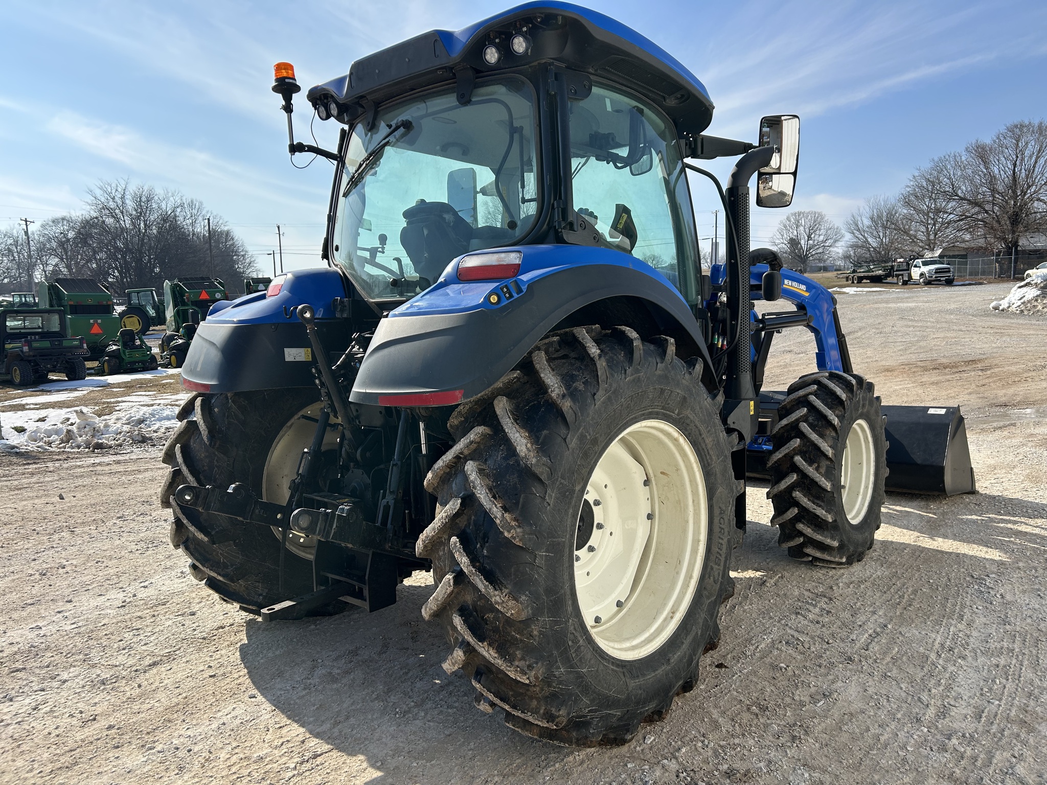  2023 New Holland T5.140 DCT at Heritage Tractor in Harrison, AR