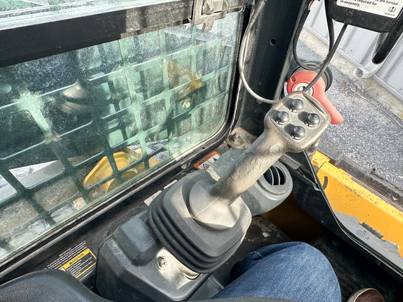 2021 John-Deere 317G