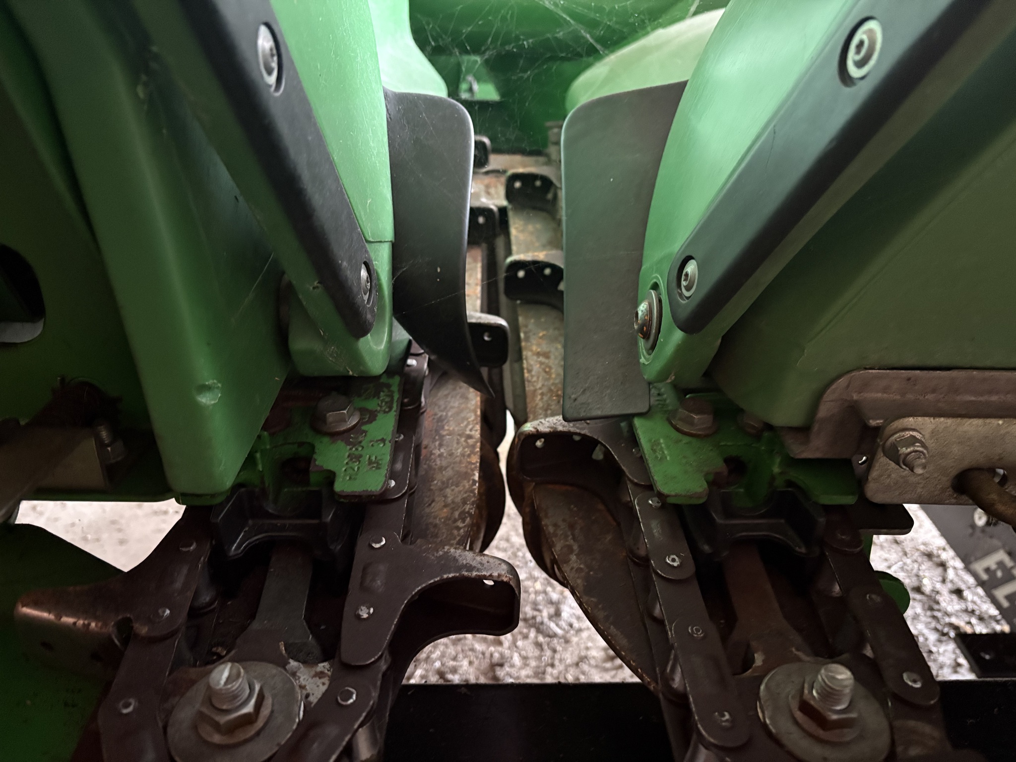 2013 John Deere 608C Image 8