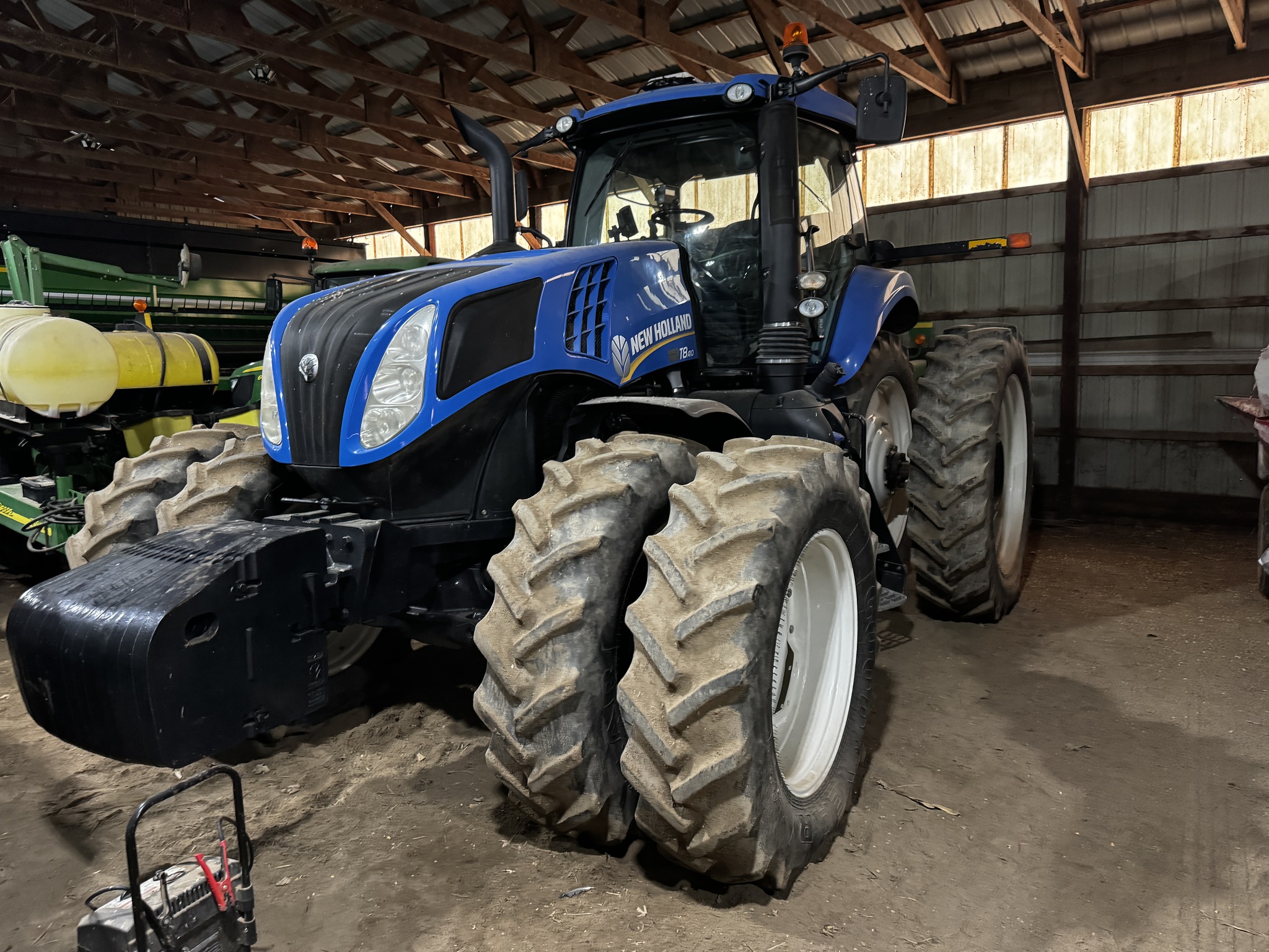 2015 New Holland T8.410 Image 2