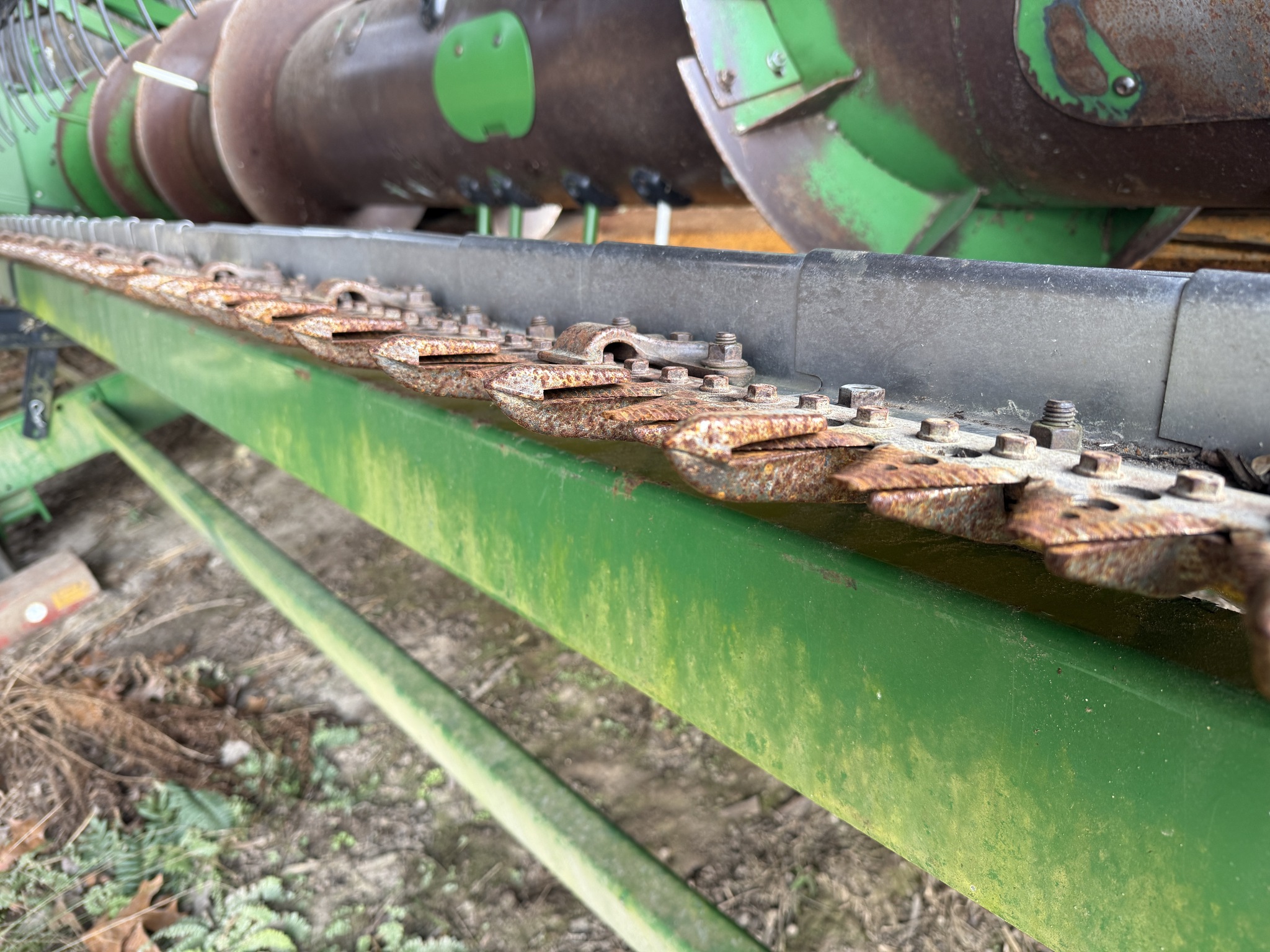 2005 John Deere 622F Image 3