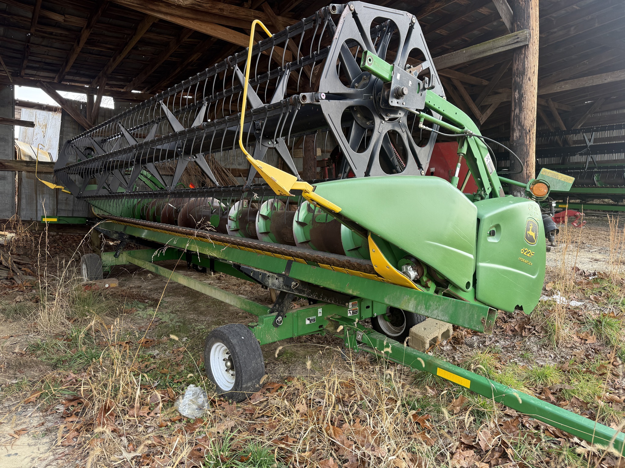 2005 John Deere 622F Image 1