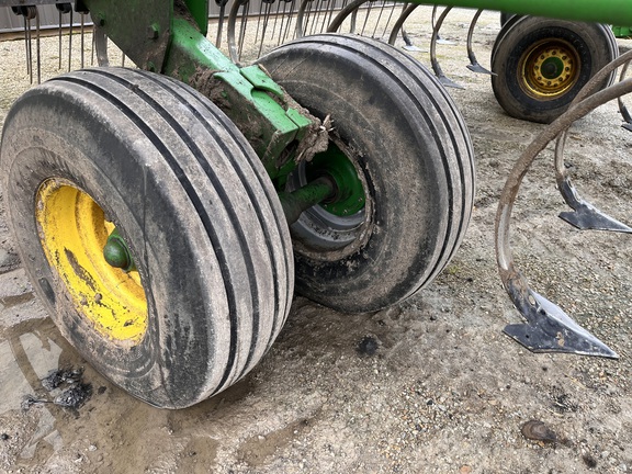 2014 John Deere 2210 - Photo13