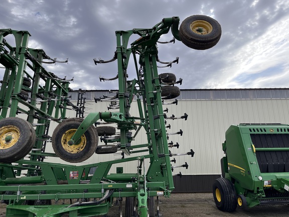 2014 John Deere 2210 - Photo15
