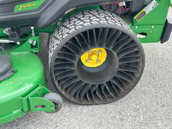 2023 John-Deere Z970R