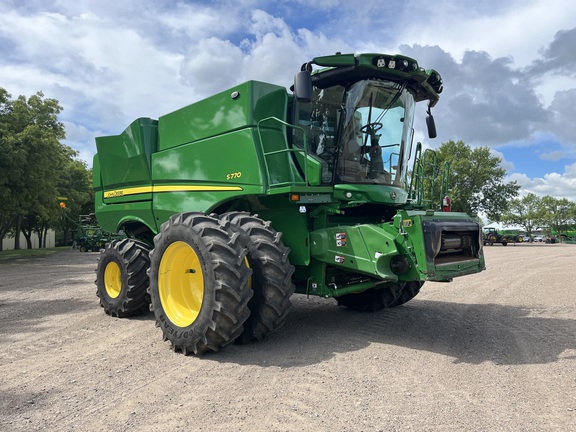  John Deere S770