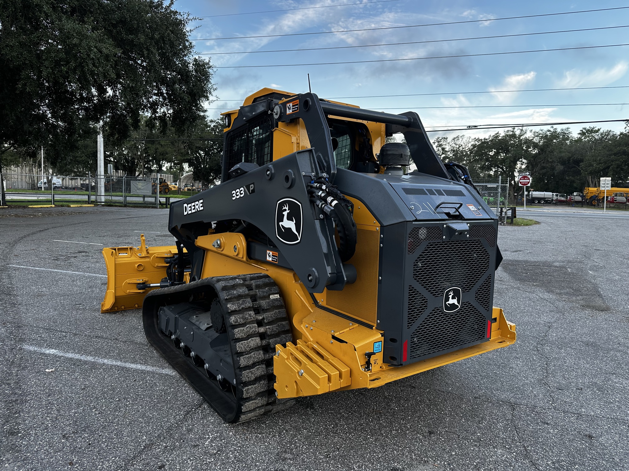 2025 John Deere 333 P Image 4