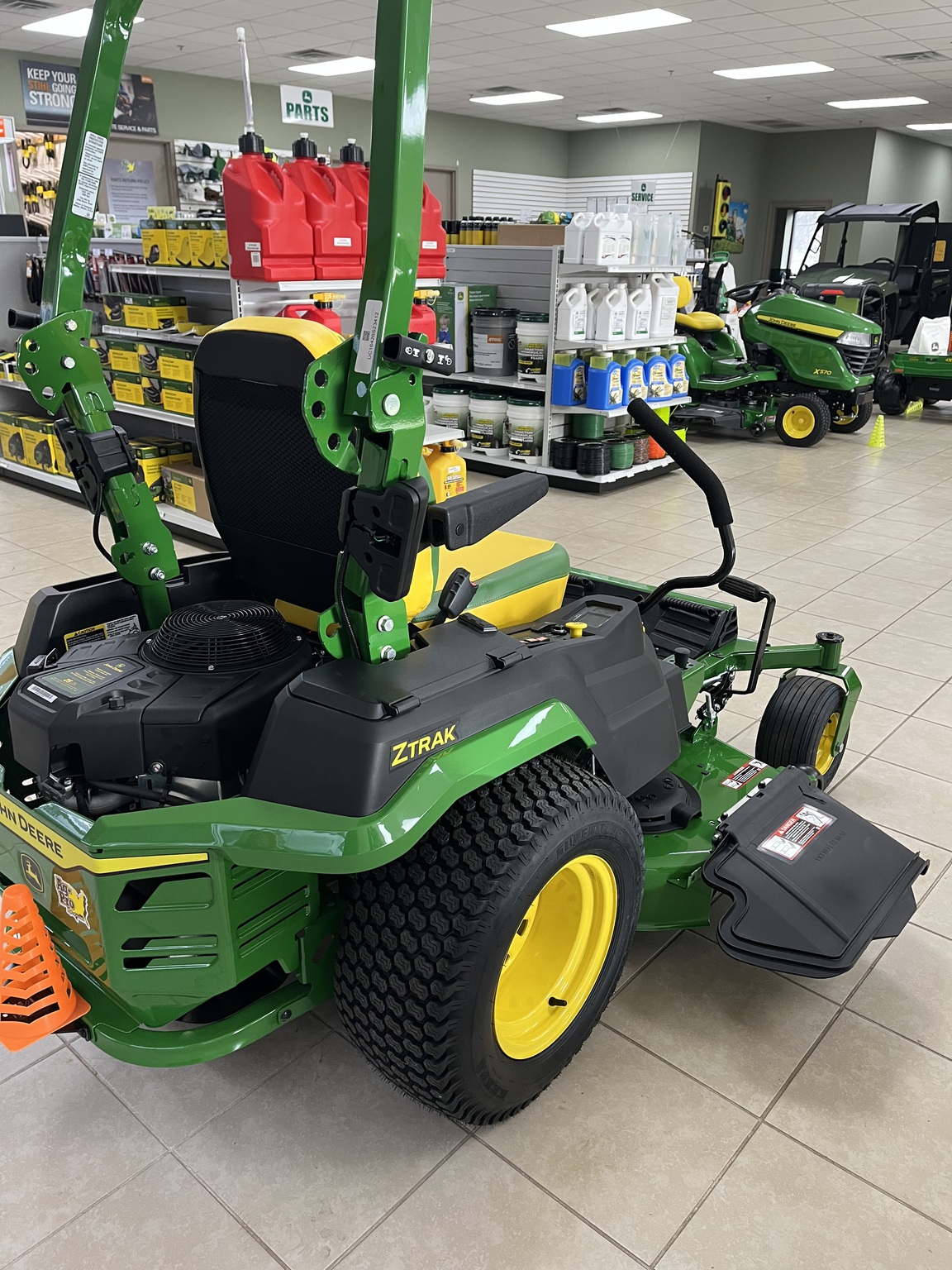 2026 John Deere Z545R Image 5