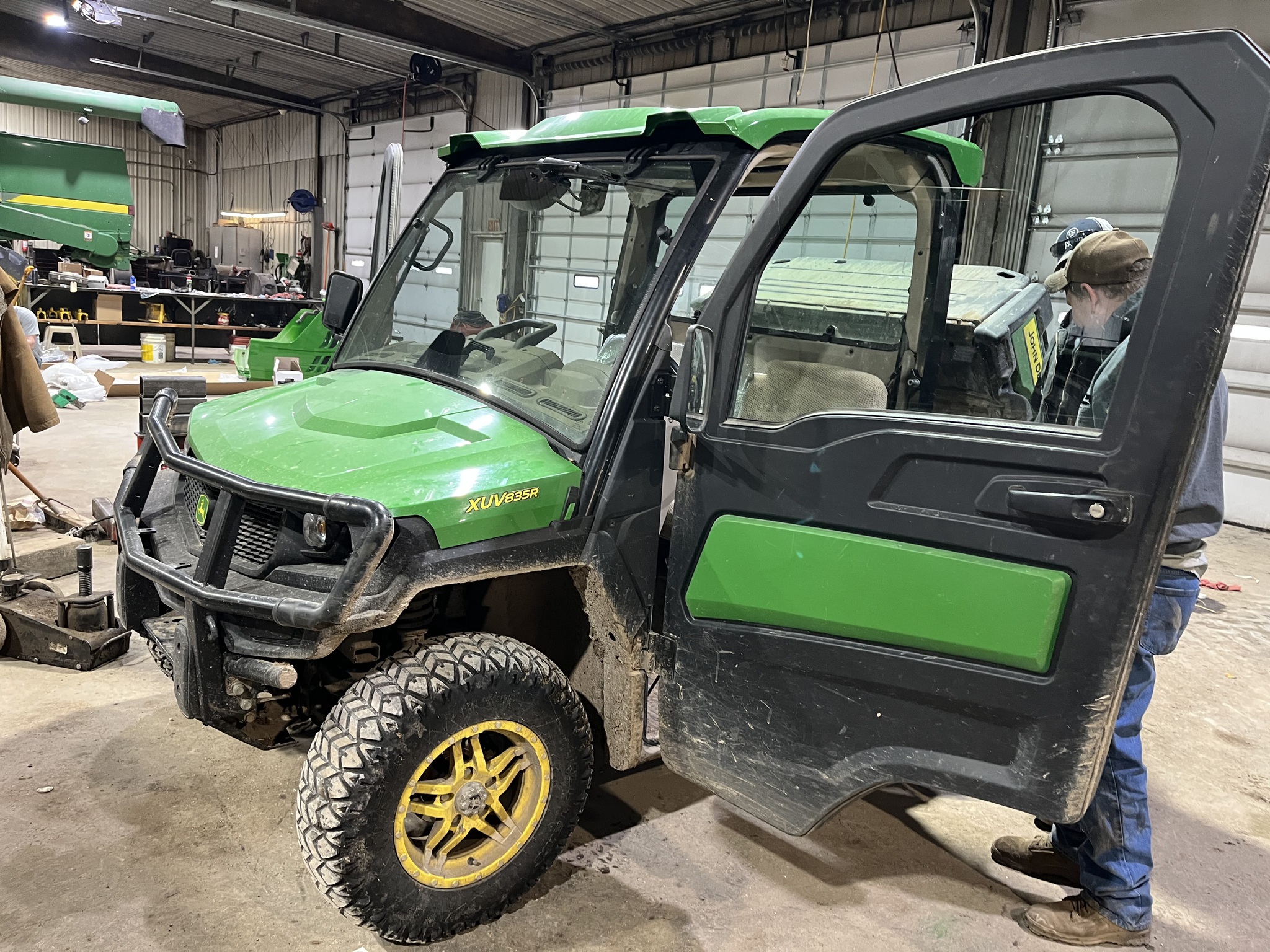  2021 John Deere XUV 835R at Heritage Tractor in Lockwood, MO