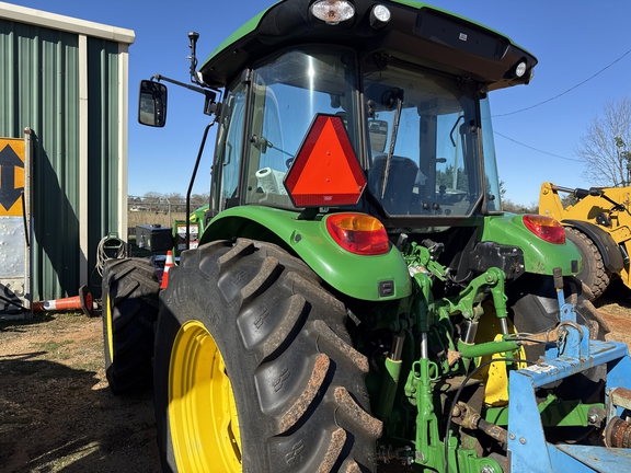 2024 John Deere 5105M Photo 5