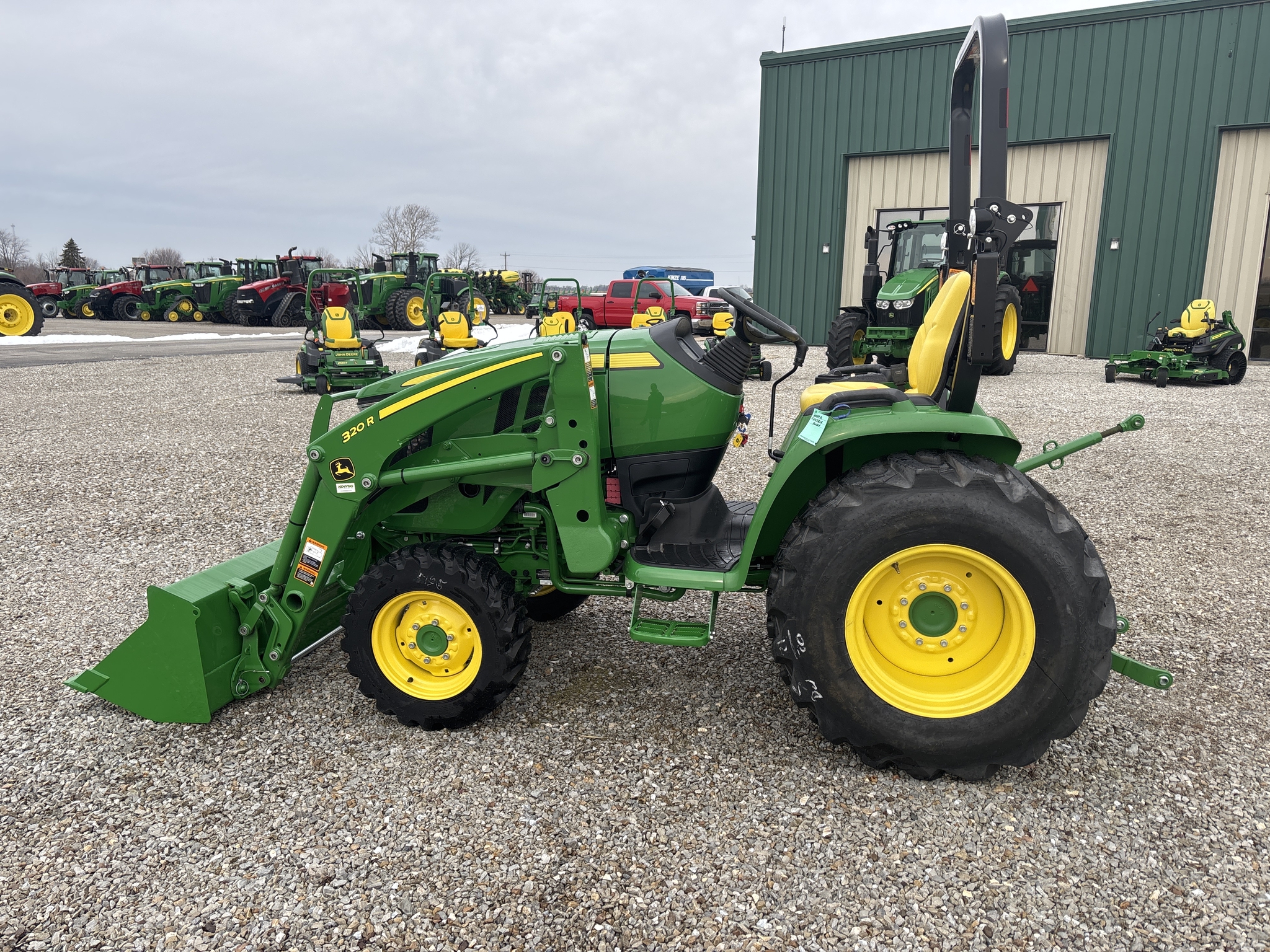 New In-Stock 2024 John Deere 3039R Compact Utility Tractors at Koenig Equipment in Greensburg, IN - PhotoXL0