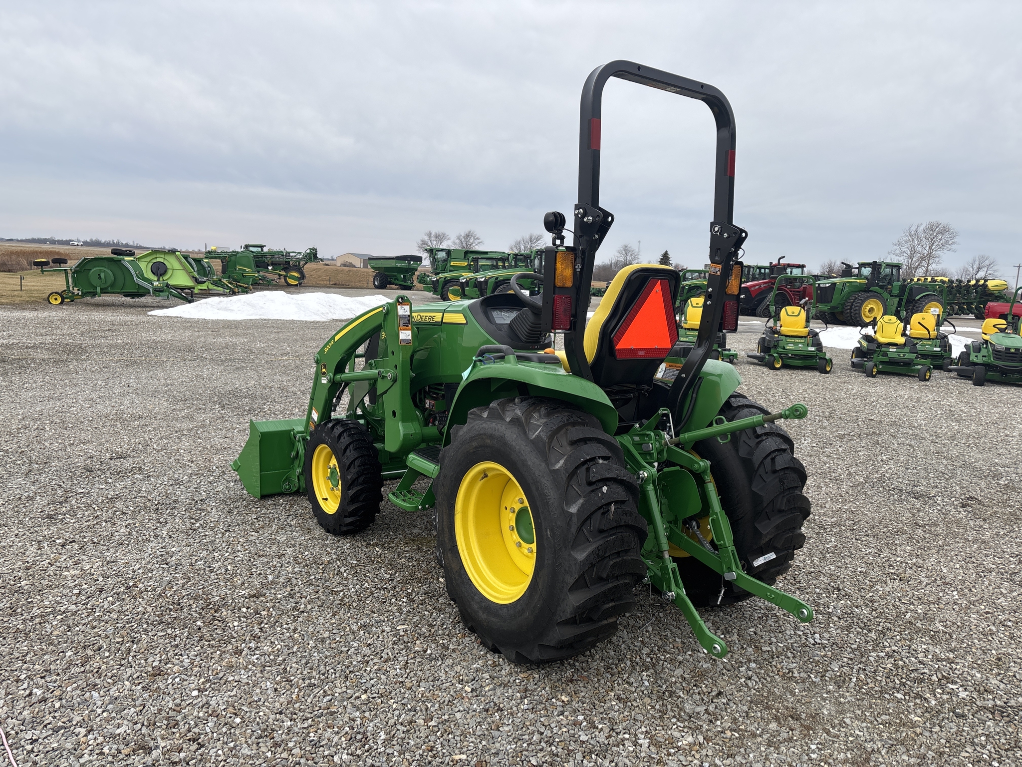 New In-Stock 2024 John Deere 3039R Compact Utility Tractors at Koenig Equipment in Greensburg, IN - PhotoXL7