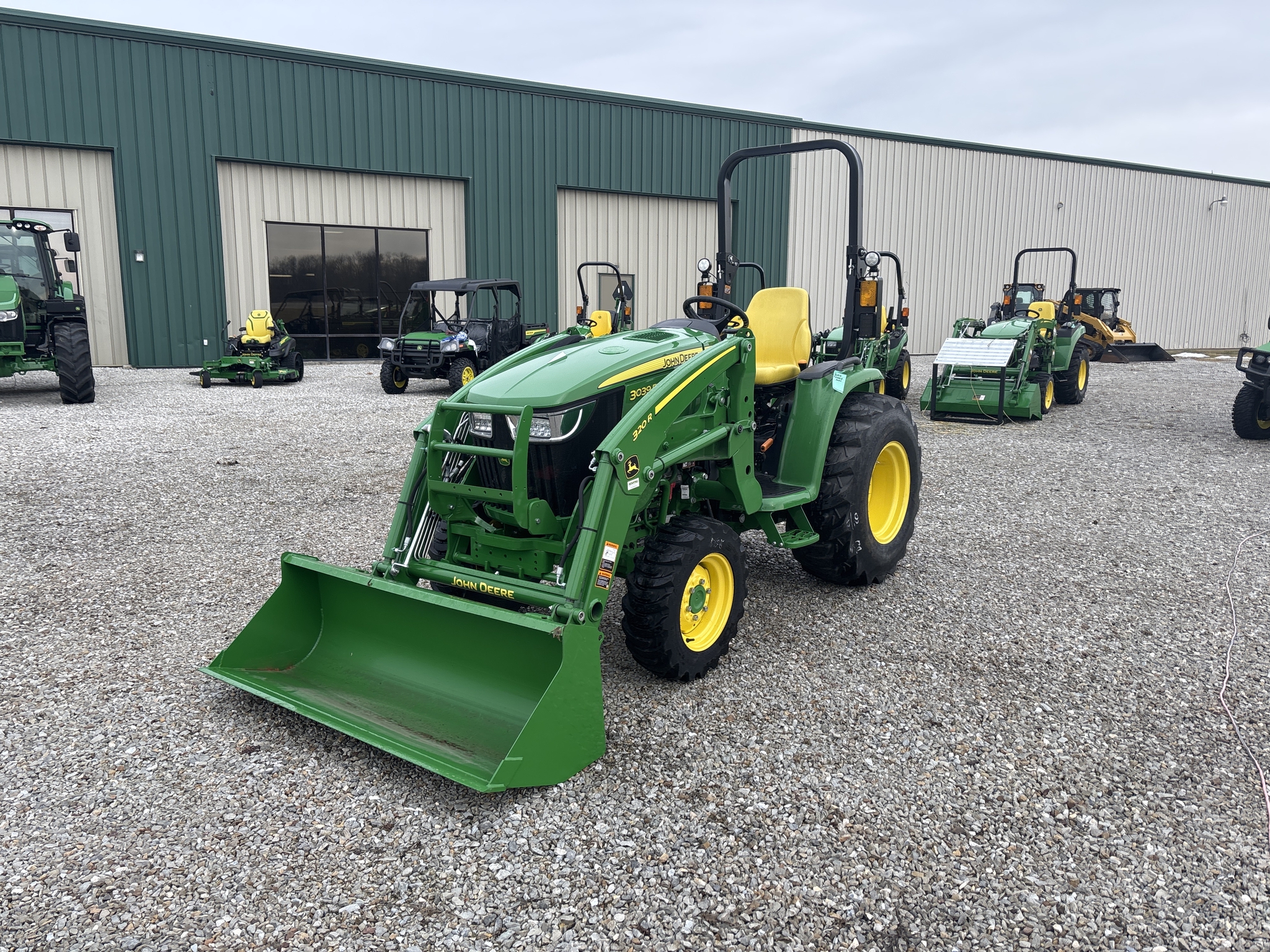 New In-Stock 2024 John Deere 3039R Compact Utility Tractors at Koenig Equipment in Greensburg, IN - PhotoXL1