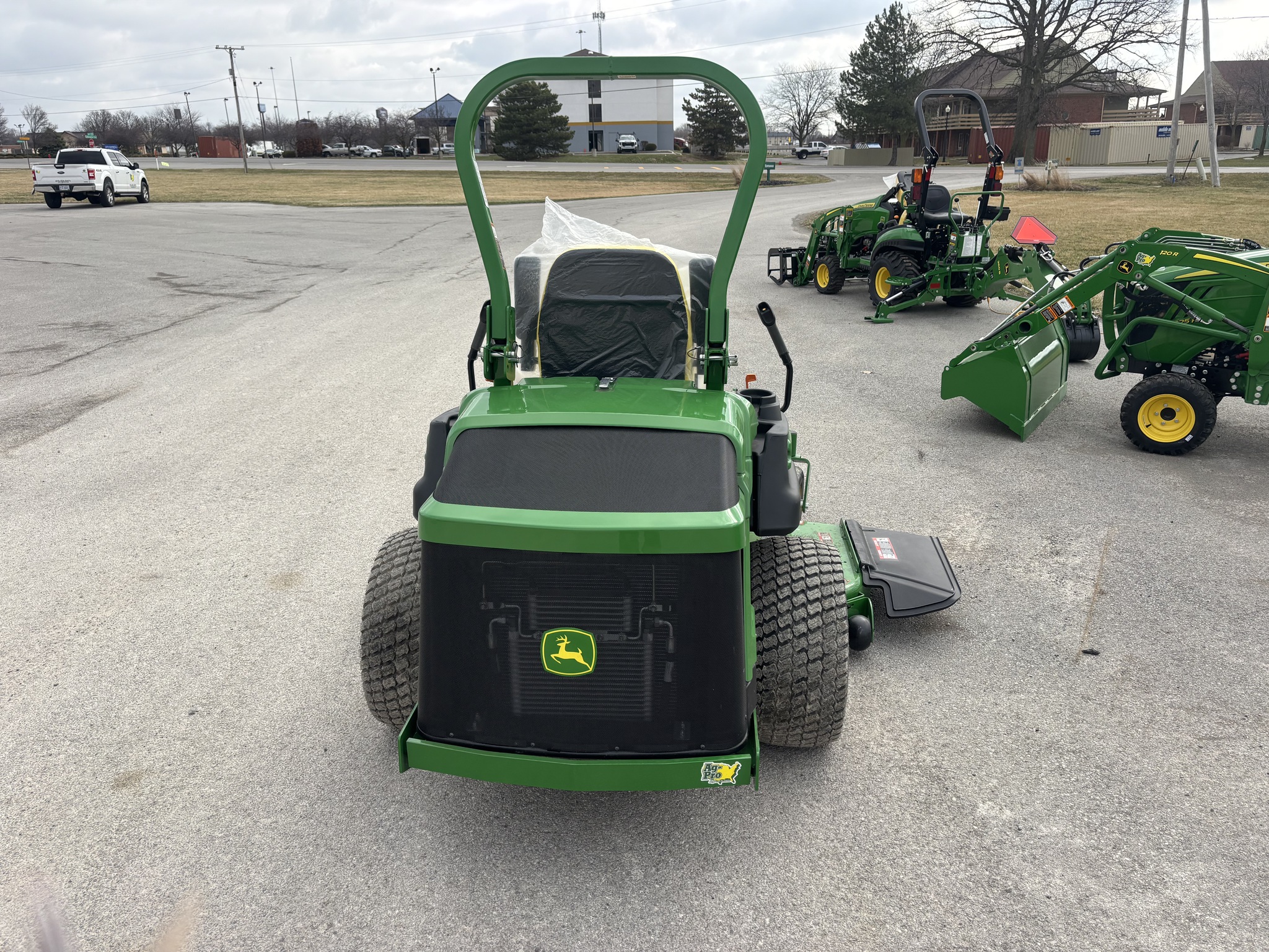 2025 John Deere Z997R Image 5