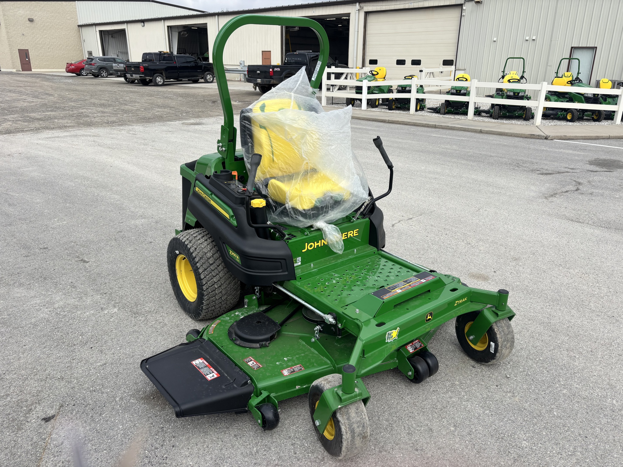 2025 John Deere Z997R Image 8