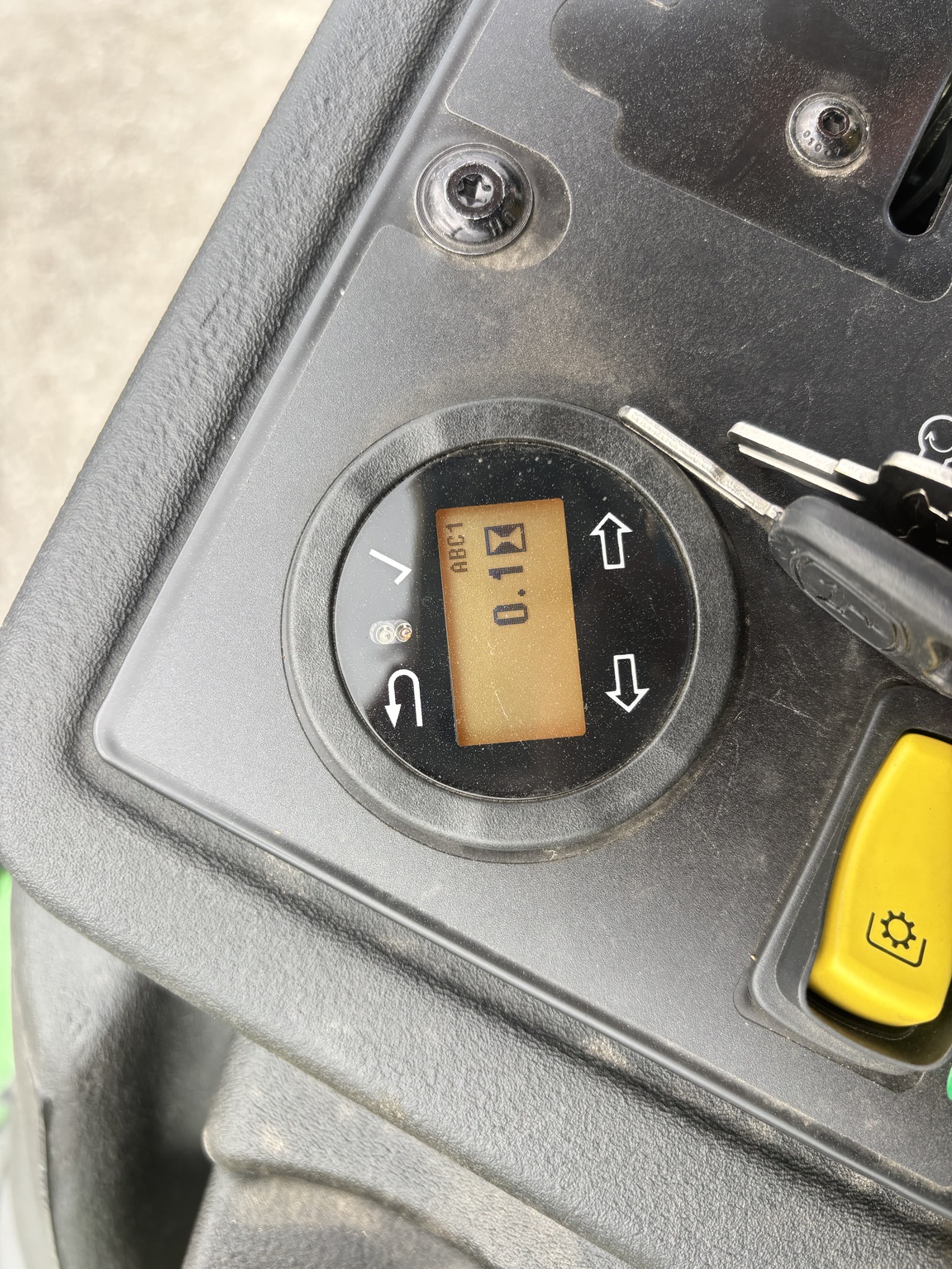 2025 John Deere Z997R Image 9